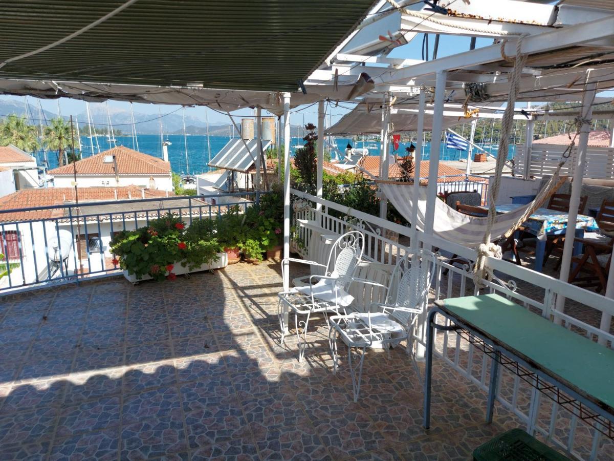 Nikos Rooms And Studios Poros Town Dış mekan fotoğraf